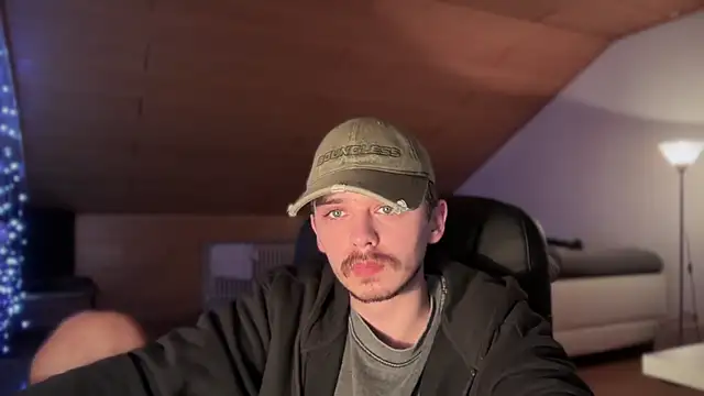 naked psy online show from 01/22/25, 09:24