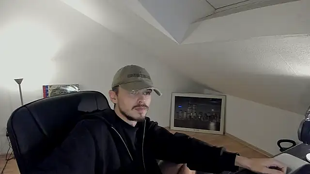 naked psy online show from 10/24/25, 11:01