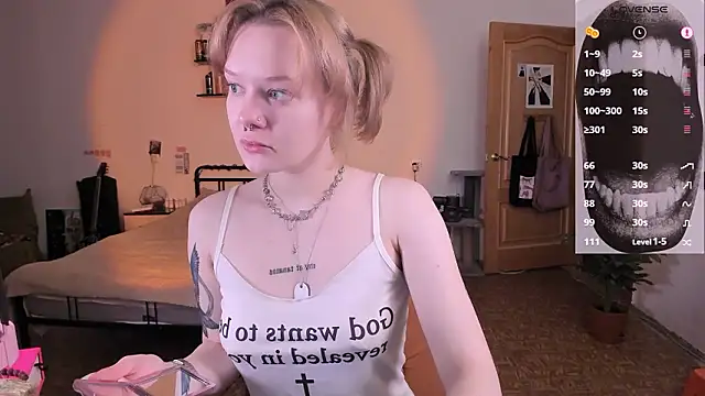 cyber whore  online show from 03/27/26, 05:45