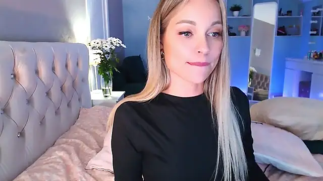 Snapshot of MissSiona chatting on 02/25/25, 08:58 MissSiona online show from 02/25/25, 08:58