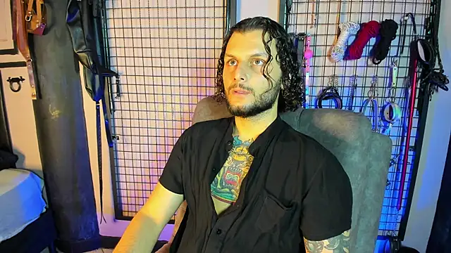 Twisted Fantasy online show from 03/12/25, 01:25