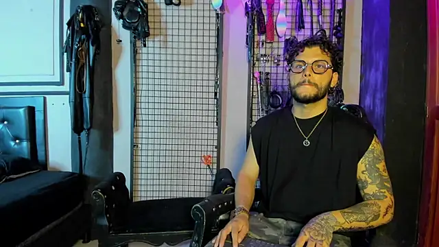 Twisted Fantasy online show from 05/06/26, 04:52