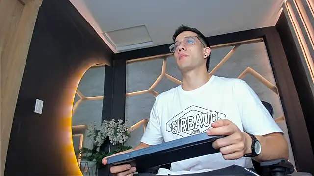 alexgiraldo  online show from 01/29/25, 11:20