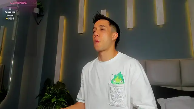 alexgiraldo  online show from 02/06/25, 11:21