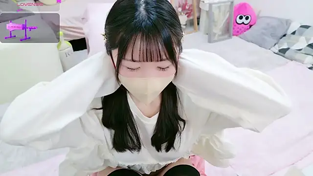 anchan  online show from 02/23/25, 02:14