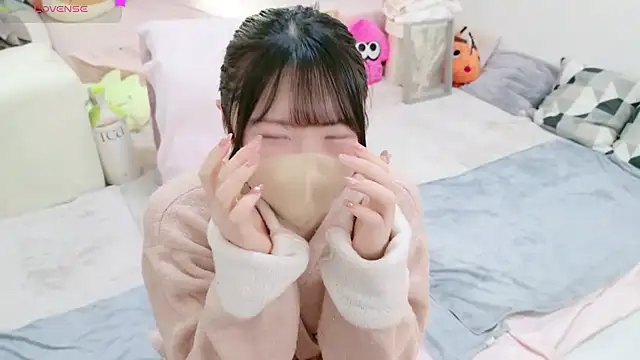 anchan  online show from 03/22/25, 10:48