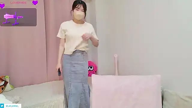 Snapshot of anchan_ chatting on 06/06/26, 01:38 anchan online show from 06/06/26, 01:38