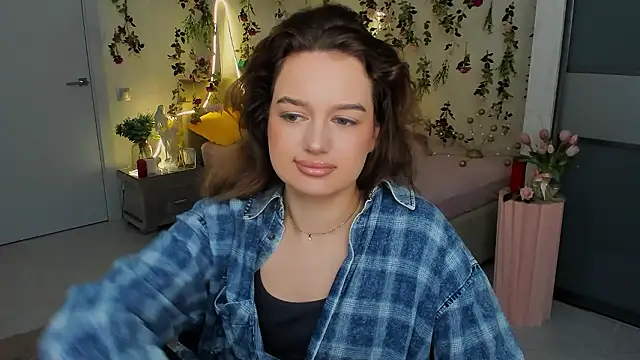 MiracleCurly online show from 02/08/26, 10:07