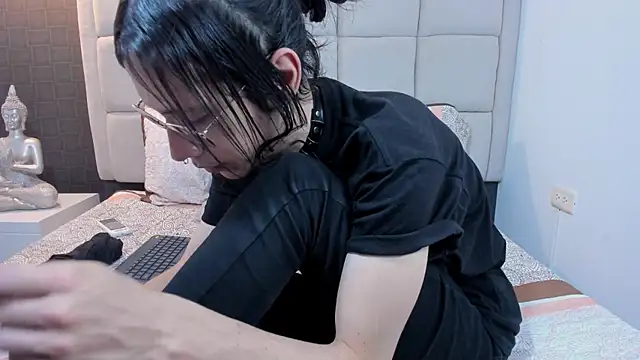 Hecatee 77 online show from 02/01/25, 07:44