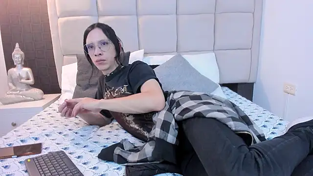 Hecatee 77 online show from 03/11/25, 07:36