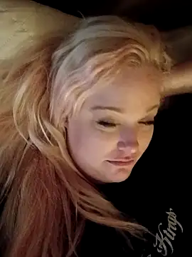 Cumslutsnowbunnie69 online show from 04/17/26, 07:50