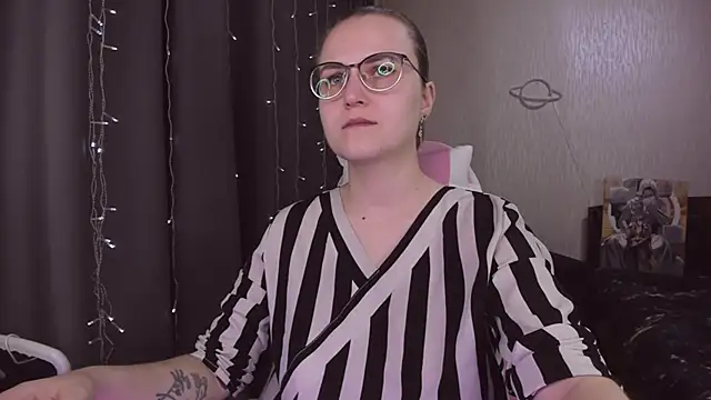 MissBrightShine online show from 12/03/25, 11:30