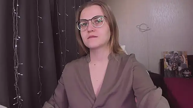 Snapshot of MissBrightShine chatting on 02/07/26, 10:41 MissBrightShine online show from 02/07/26, 10:41