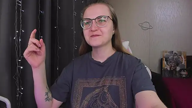 Snapshot of MissBrightShine chatting on 03/01/26, 11:34 MissBrightShine online show from 03/01/26, 11:34