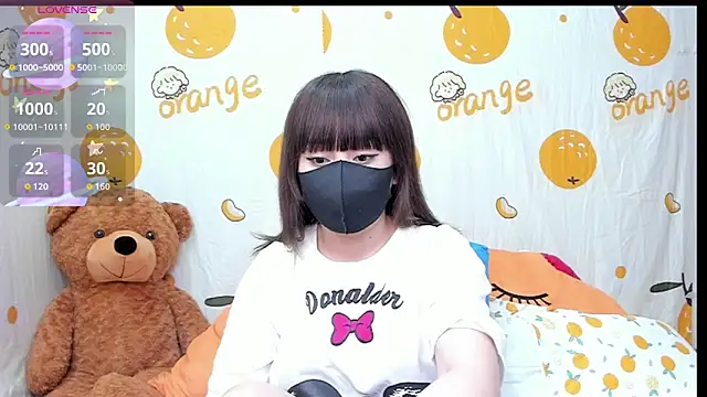 alonelove   online show from 10/16/25, 02:23