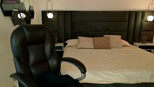 LisaMonroe  online show from 03/21/26, 08:34