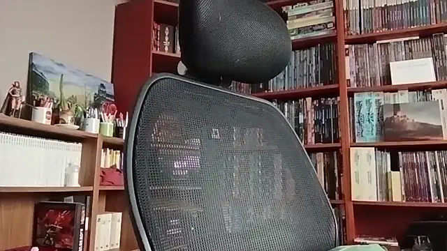 Mandra is a whore online show from 12/14/25, 12:43