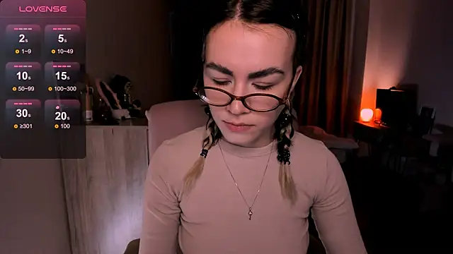  selectrra online show from 03/17/25, 12:25