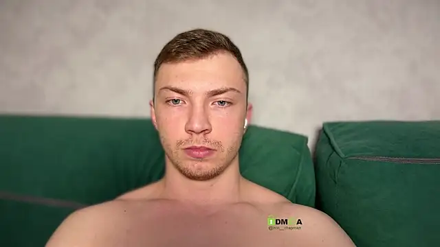 iron  chap online show from 04/12/26, 08:36