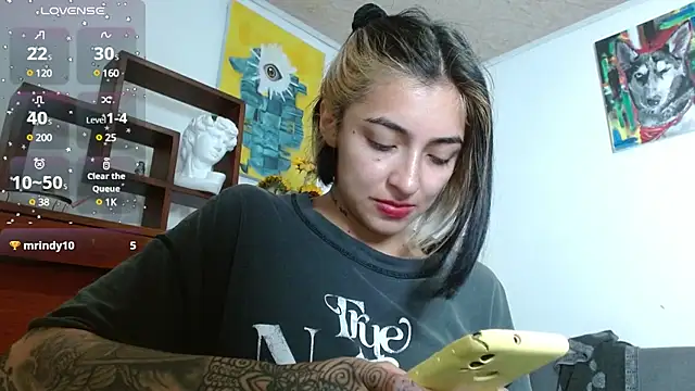 ZoeBakers  online show from 02/14/25, 05:57