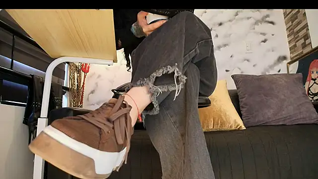 Sophie LittleS online show from 02/26/26, 12:15