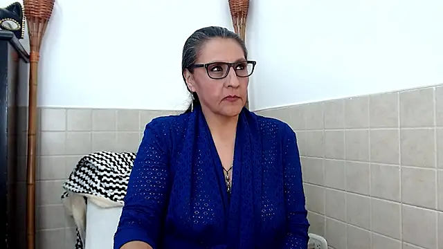 merlyna goldens online show from 03/19/25, 09:17