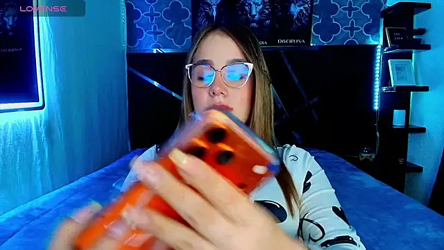 Zoe olsen online show from 02/01/26, 09:19