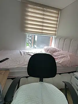 Zoe olsen online show from 04/08/26, 04:40