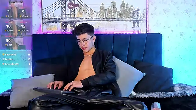 Andrew thevil online show from 01/04/25, 08:06