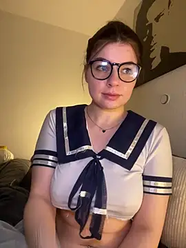 EllyNora online show from 03/10/25, 10:02