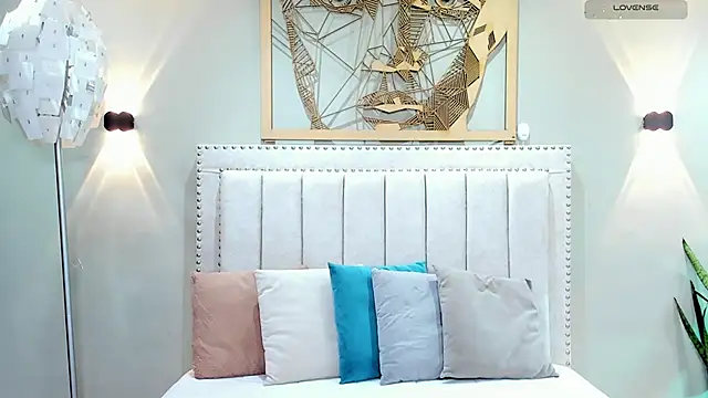 Paula Desousa online show from 11/21/25, 07:34