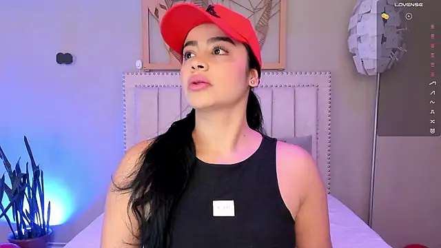 Snapshot of Paula_Desousa chatting on 02/16/26, 03:30 Paula Desousa online show from 02/16/26, 03:30