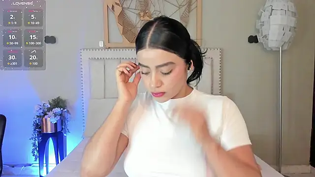 Snapshot of Paula_Desousa chatting on 06/16/26, 07:49 Paula Desousa online show from 06/16/26, 07:49