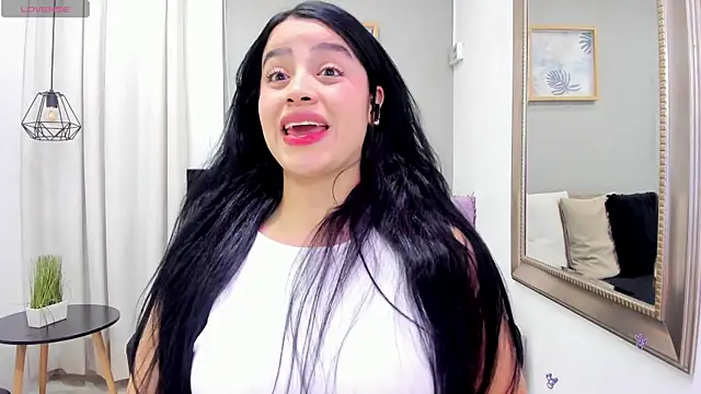 Snapshot of Paula_Desousa chatting on 07/02/26, 01:27 Paula Desousa online show from 07/02/26, 01:27