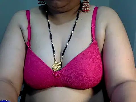 soniasharma0223 online show from 02/14/25, 12:30