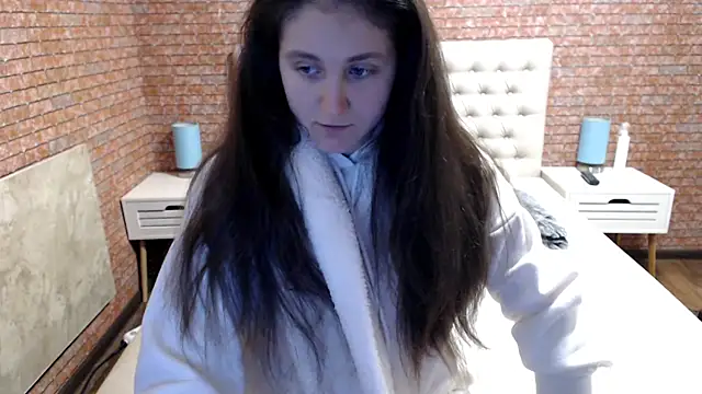 Holliy Cooper online show from 01/20/25, 06:10