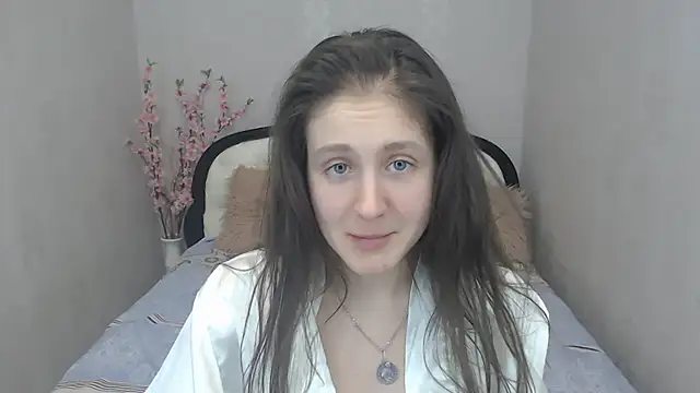 Holliy Cooper online show from 02/19/25, 04:11