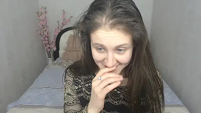 Holliy Cooper online show from 02/27/25, 12:56