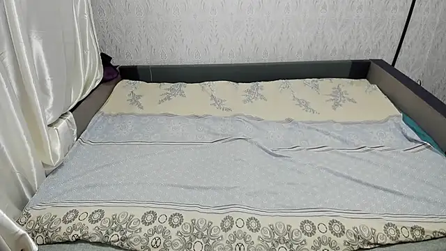 Holliy Cooper online show from 02/28/25, 09:01