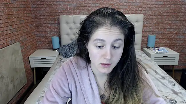 Holliy Cooper online show from 10/14/25, 07:42