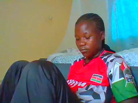 prettychic5 online show from 04/21/26, 05:47