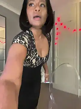 RoseMelanie online show from 02/14/25, 10:07