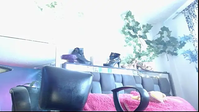 DULCE ZOE online show from 03/12/25, 01:19