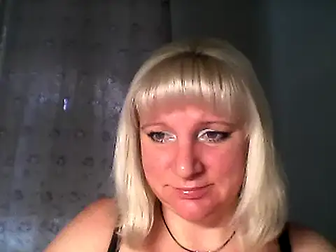 Snapshot of MeilomaWesa chatting on 01/03/25, 11:25 MeilomaWesa online show from 01/03/25, 11:25
