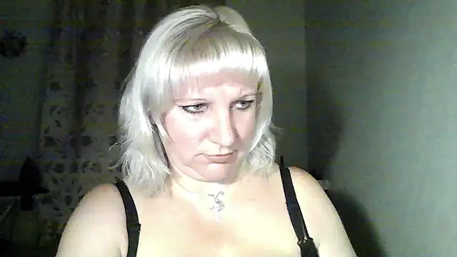 Snapshot of MeilomaWesa chatting on 10/18/25, 06:41 MeilomaWesa online show from 10/18/25, 06:41