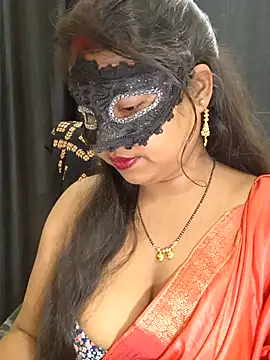 Snapshot of Something_61 chatting on 01/17/26, 04:00 Something 61 online show from 01/17/26, 04:00