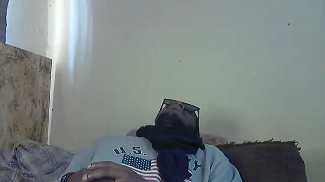 Snapshot of BIGDICKMULLAH chatting on 09/17/25, 08:27 BIGDICKMULLAH online show from 09/17/25, 08:27