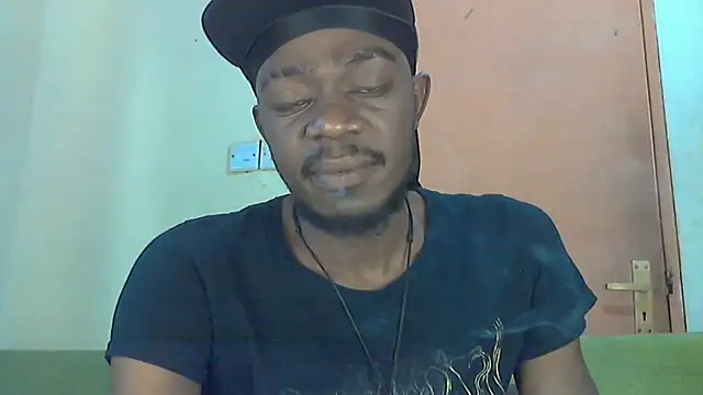 Snapshot of BIGDICKMULLAH chatting on 10/07/25, 06:21 BIGDICKMULLAH online show from 10/07/25, 06:21