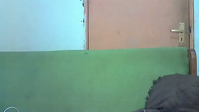 Snapshot of BIGDICKMULLAH chatting on 10/17/25, 09:45 BIGDICKMULLAH online show from 10/17/25, 09:45