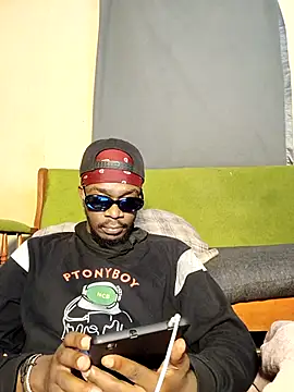 Snapshot of BIGDICKMULLAH chatting on 04/28/26, 02:44 BIGDICKMULLAH online show from 04/28/26, 02:44